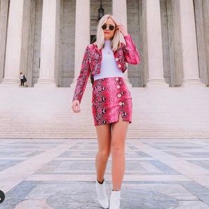 NWT Latiste By Amy Pink Snakeskin Skirt Set